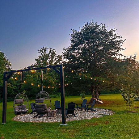 Southern Charm 3Br Fire Pit Pool Table 7Beds セバービル エクステリア 写真